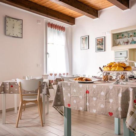 Bed and Breakfast La Casa Di Santino Комаккьо Экстерьер фото