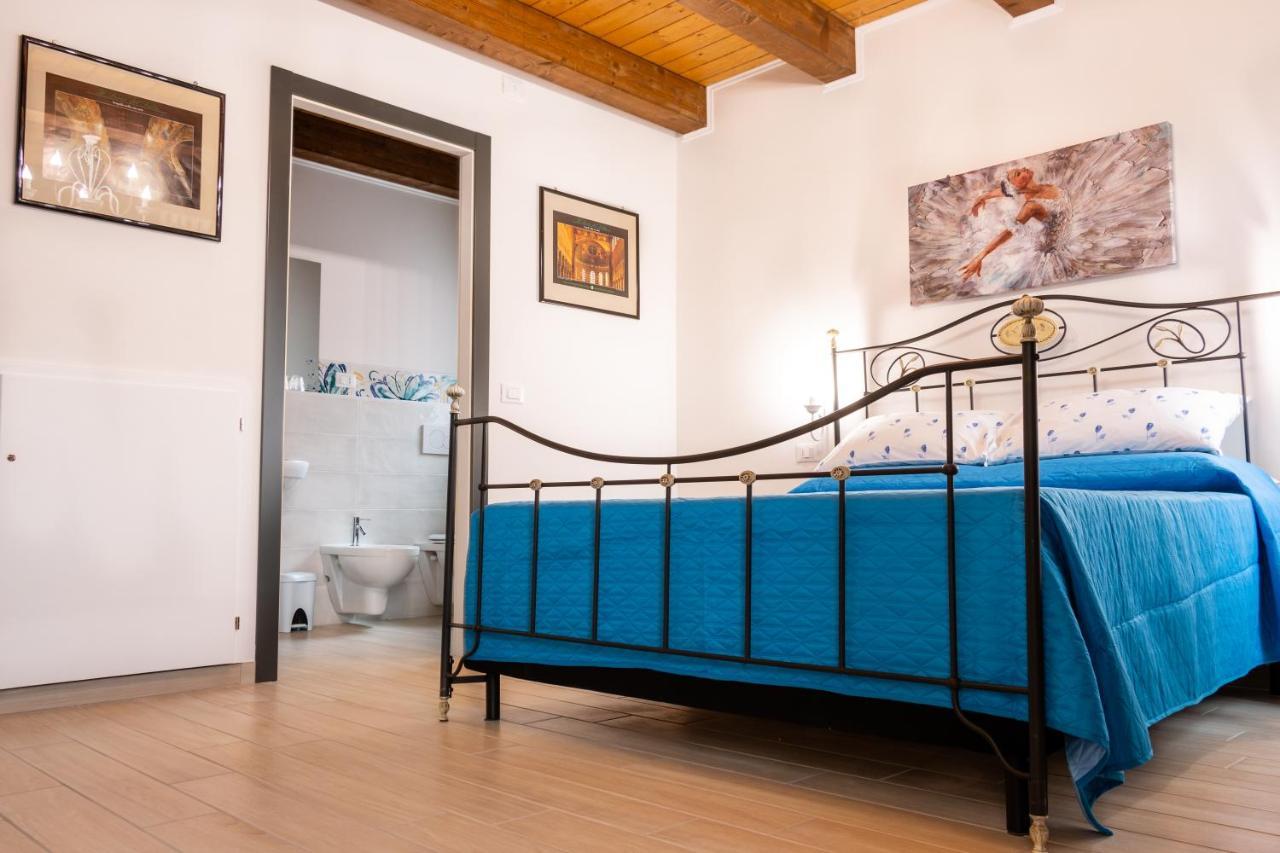 Bed and Breakfast La Casa Di Santino Комаккьо Экстерьер фото